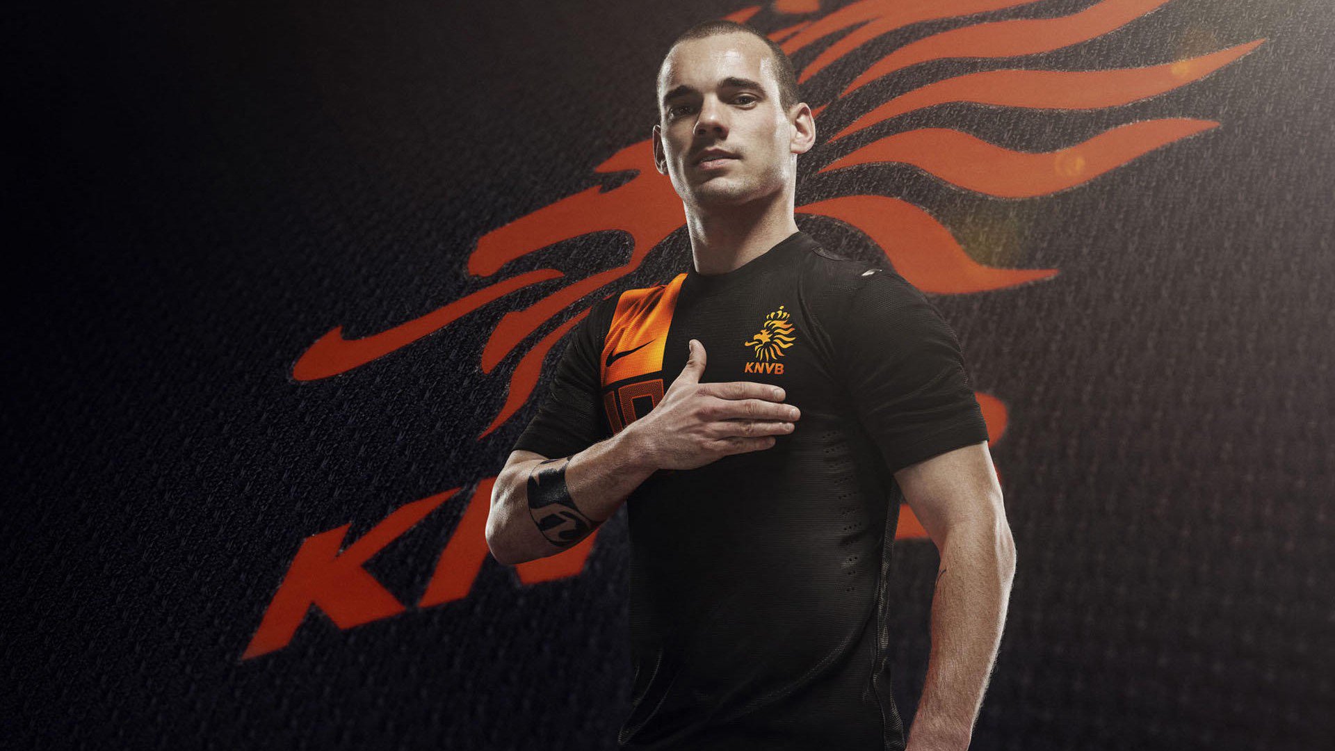 英超：利物浦2-2战平阿斯顿维拉，萨拉赫和奥巴梅杨各进一球，利物浦官方宣布与萨拉赫续约